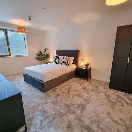Stunning 4-Bedroom Townhouse With Free Parking Mánchester Exterior foto