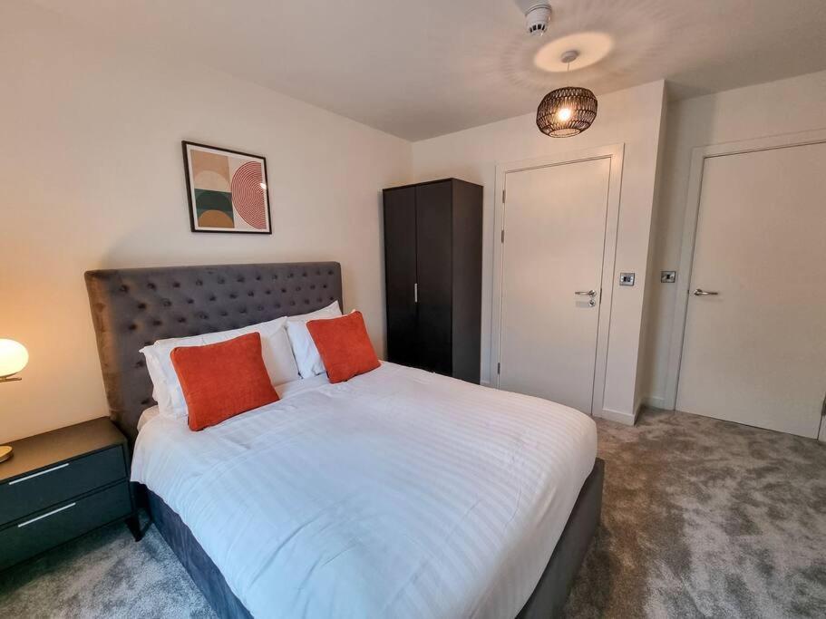 Stunning 4-Bedroom Townhouse With Free Parking Mánchester Exterior foto