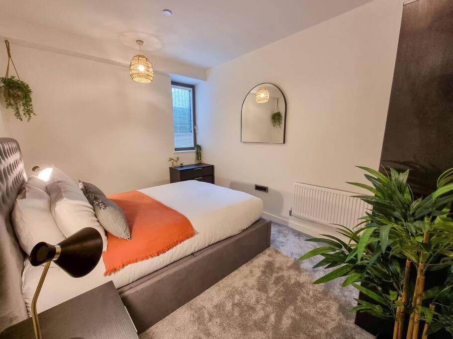 Stunning 4-Bedroom Townhouse With Free Parking Mánchester Exterior foto